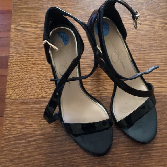Jessica Simpson black shiny heels - Picture 1 of 3